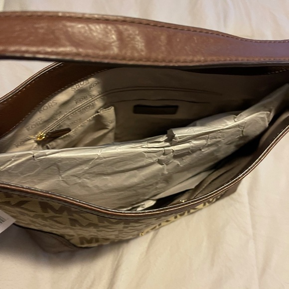 Michael Kors Tote NWT - Picture 11 of 12